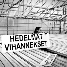 Eedit osallistui Suviseurojen kylttitalkoisiin.