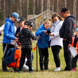 Kolmannella rastilla QR-koodin takaa paljastuvaa linkkiä klikkaamalla alkoi kuulua seuralaulua. Mitähän tälle paikalle rakennetaan?