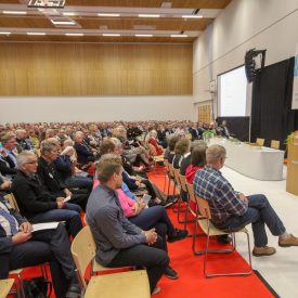 Puhujien- ja seurakuntavanhinten kokous pidettiin Äänekosken lukiolla.