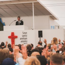 Petri Kulmala piti lasten pyhäkoulun.