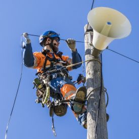 Johdot paikalleen ja kaiutin oikeaan suuntaan: Juho Pokka yläilmoissa.