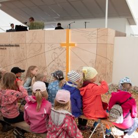 Lapset pyhäkoulussa