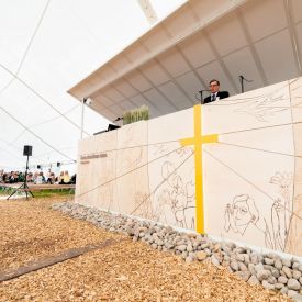 Ensimmäisen puheen aattoseuroissa piti lehtori Pentti Eskola Oulusta.