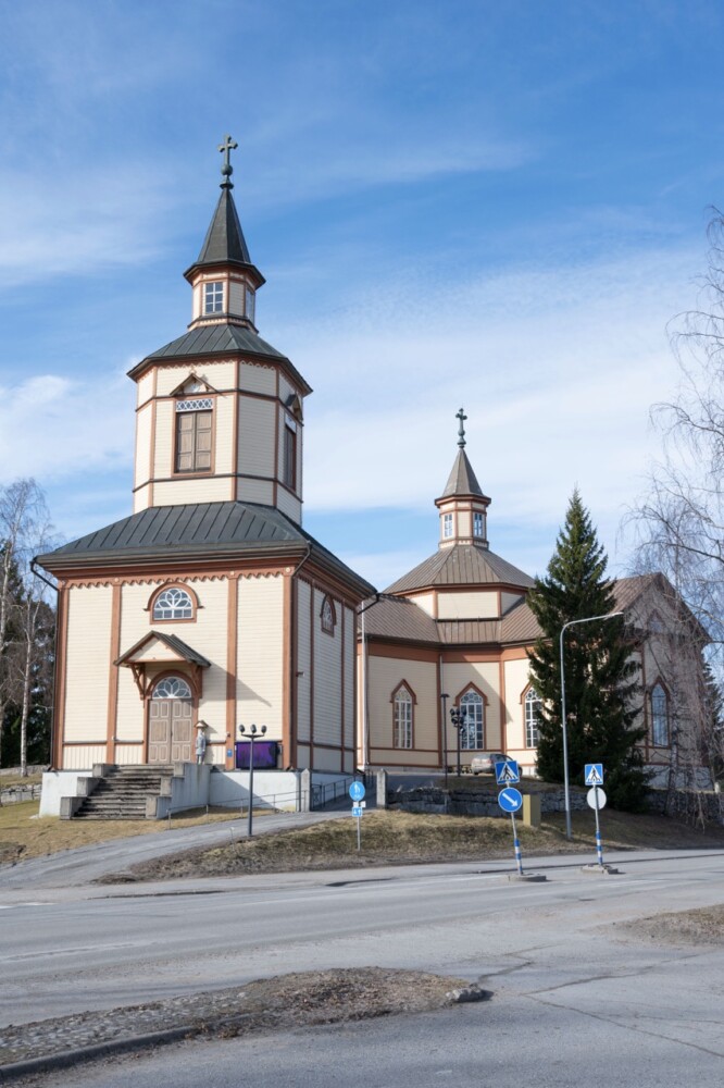 Kuva Kannuksen kirkosta. Kuva: Suviseurojen kuvapalvelu